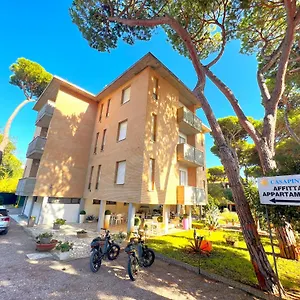  Aparthotel Casa Pineta Italia